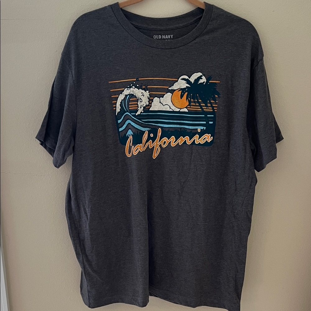 Old Navy Charcoal California Wave Tee